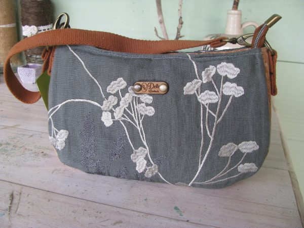 Donna Baguette Bag - Image 4